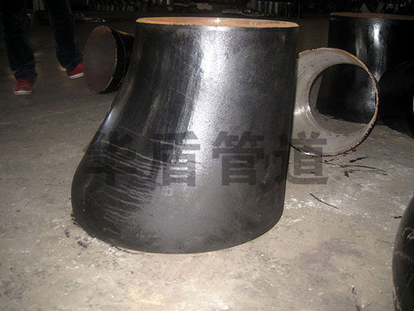 大(dà)口徑異徑管