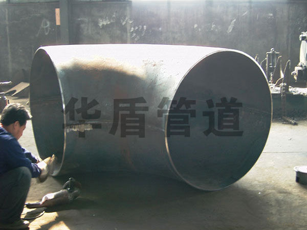 大(dà)口徑彎頭