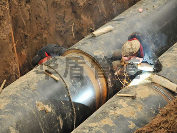 石油管線用(yòng)聚氨酯保溫鋼管