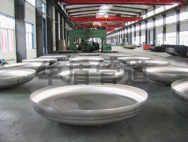 大(dà)口徑碳鋼管帽