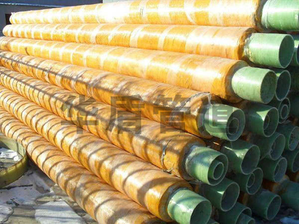 架空(kōng)玻璃鋼纏繞保溫管