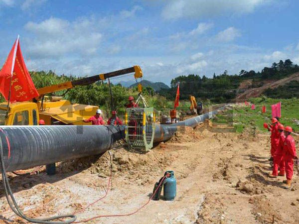 煙(yān)台某天然氣公司與我公司簽署3PE防腐鋼管供應合同